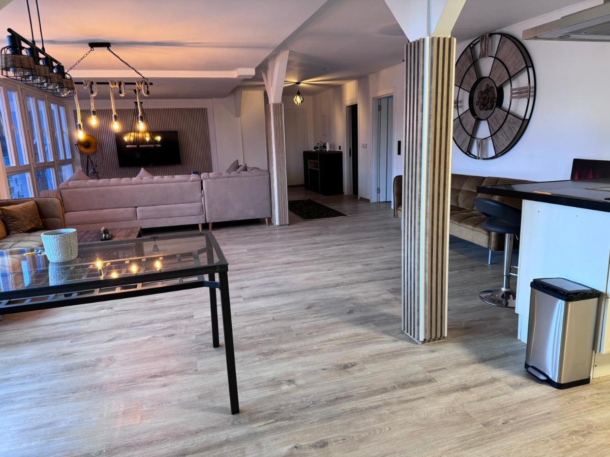 Penthouse Ultra Exlusive * Duisburg